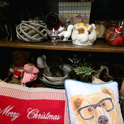 Miscellaneous Tabletop Decor, Holiday Decor and Throw Pillows