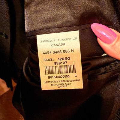 Sale Photo Thumbnail #37: - Sizes in photos : pants 35’s

NO CHERRY PICKING or taking ONLY the items you want and leaving the rest! Please arrive with enough time to load. Bring boxes/any tools to assemble /dolly/people to help load/etc.
- Questions? Call Candice at (918)346-228