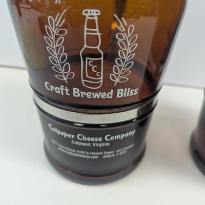 2 - Muster Geschutzt 2 Liter Brown Glass Aluminum Handled Beer Growler Bottles Craft Brewed Bliss Culpepper Cheese Co. Virginia