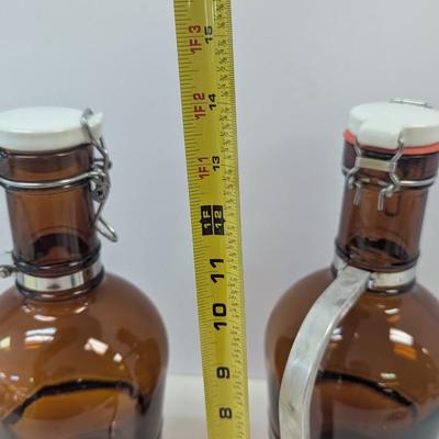 2 - Muster Geschutzt 2 Liter Brown Glass Aluminum Handled Beer Growler Bottles