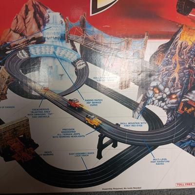 "CANYON OF DOOM" MR-1 ELECTRIC ROAD RACING BY MARCHON 1991