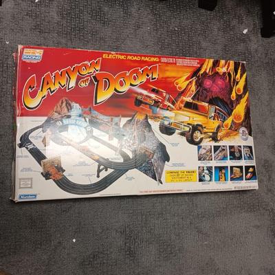 "CANYON OF DOOM" MR-1 ELECTRIC ROAD RACING BY MARCHON 1991