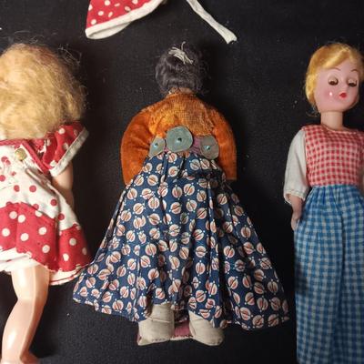 3 VINTAGE 6" DOLLS
