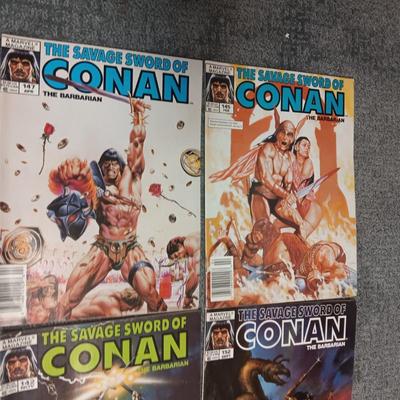 8 CONAN COMIC BOOKS
