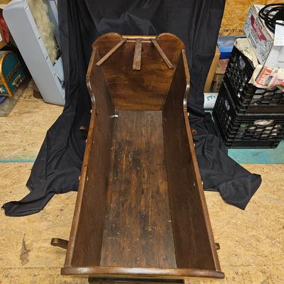 Antique Victorian Rocking Crib