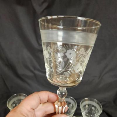 Set of 8 Vintage Libbey Rock Sharpe Crystal Caprice Wine Glasses