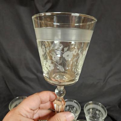 Set of 8 Vintage Libbey Rock Sharpe Crystal Caprice Wine Glasses