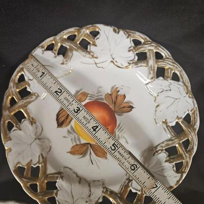 Lot of 5 Decorative Plates