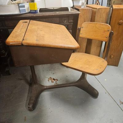 Vintage Metal/Wood Childrens School Desk with Swivel Chair