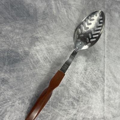 Lot 17: Cutco 4-Piece Kitchen Utensil Set – Durable American-Made Tools