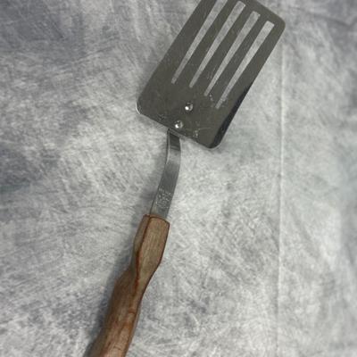 Lot 17: Cutco 4-Piece Kitchen Utensil Set – Durable American-Made Tools