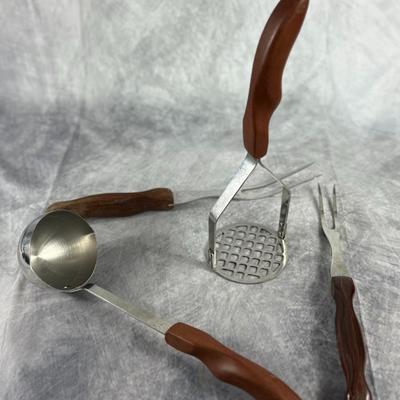 Lot 21: Cutco 4-Piece Knife Set – Premium American-Made Kitchen Cutlery