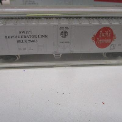 Swift's Premium Delivery Truck & Train Cars