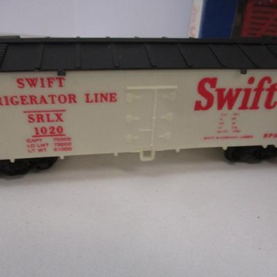 Swift's Premium Delivery Truck & Train Cars