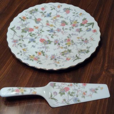 Corona China Cake Plate with Spatula- Approx 10 3/8" in Diameter