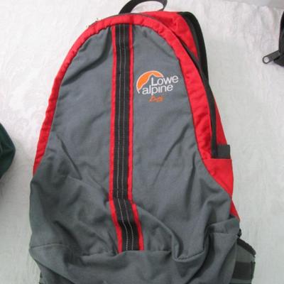 Sale Photo Thumbnail #256: Land's End bag is cushioned on both front & back 18" wide x 15" tall, duffle bag is JanSport 18" x 10" x 8-1/2" deep  tall, backpack is Lowe Alpine Dash 16-1/2" tall x 11" wide x 3-1/2" deep
