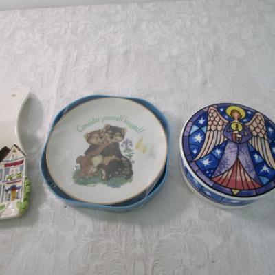 Sale Photo Thumbnail #361: New American Greetings plate is 6" across & has "Consider Yourself Hugged" on it; new condition Mikasa dish is Model HK 501 Angel 4-3/4" across; excellent condition Spoon Holder is 9" long