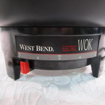 Sale Photo Thumbnail #563: 6 quart wok, model 79525X inbox