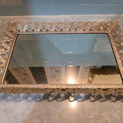 Vanity tray