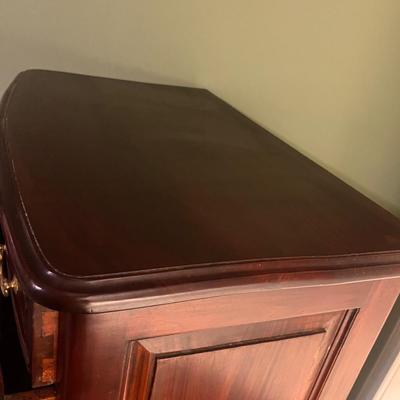 Eight Drawer Lingerie Chest (BB-MG)