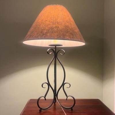 Iron Base Table Lamp (BB-MG)