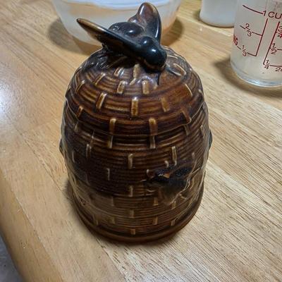 Honey jar