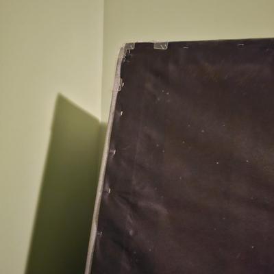 Queen Sized Black Metal Bed (BB-MG)