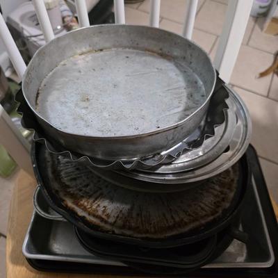 Baking sheets and pans