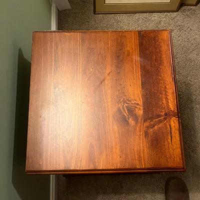 Pier One Wooden End Table (BB-MG)