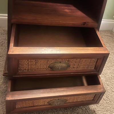 Pier One Wooden End Table (BB-MG)
