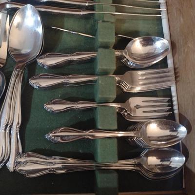 Oneida USA Stainless Flatware- Approx 70 Pieces