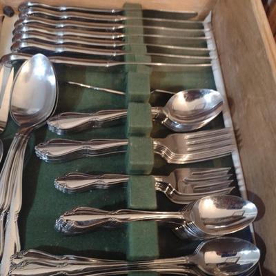 Oneida USA Stainless Flatware- Approx 70 Pieces
