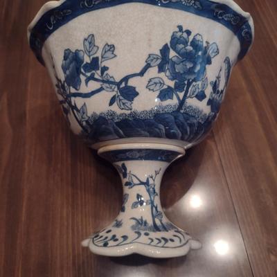 Glazed Ceramic Crackle Finish Centerpiece Bowl in Classic Blue and White- Approx 8 1/2" Tall