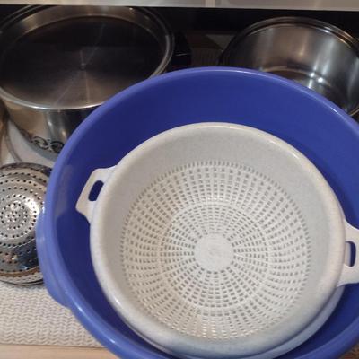 Collection of Kitchen Goods- Small Appliances, Serveware, Bakeware, Utensils, etc.