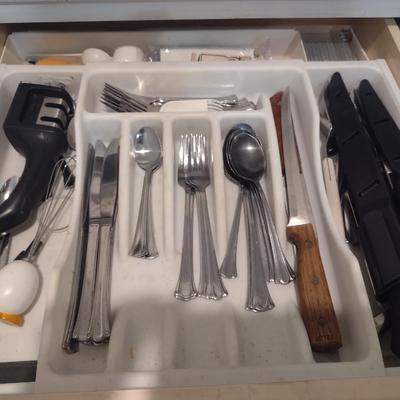 Collection of Kitchen Goods- Small Appliances, Serveware, Bakeware, Utensils, etc.