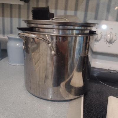 Collection of Kitchen Goods- Small Appliances, Serveware, Bakeware, Utensils, etc.