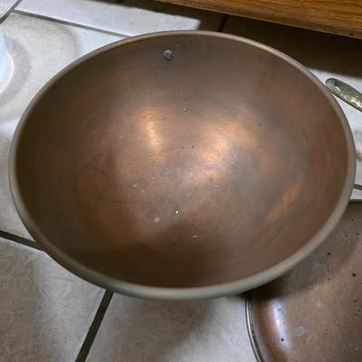 Set of copper pots