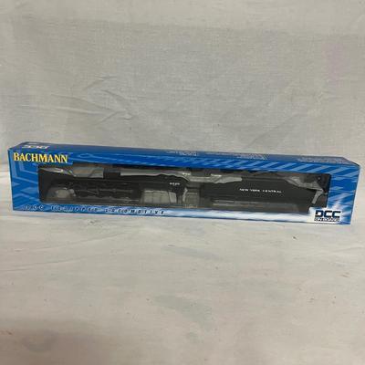 Two NIB Bachmann HO 4-8-4 Niagara Steam Locomotives (W-MG)