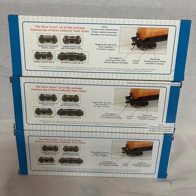 NIB Bachmann HO Silver Series Hoppers (W-MG)