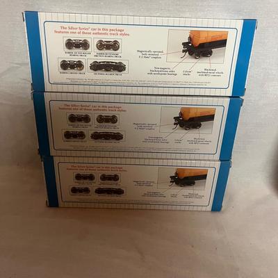 NIB Bachmann HO Silver Series Hoppers (W-MG)
