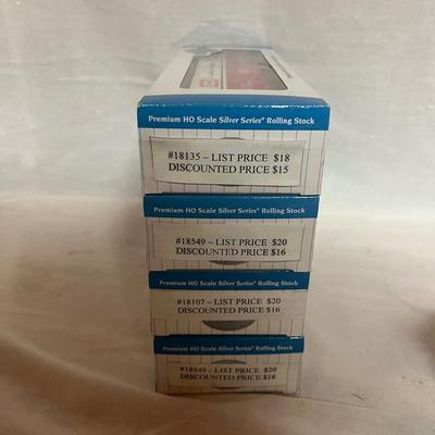 Over 20 Bachmann HO Silver Series Box Cars & More(W-MG)
