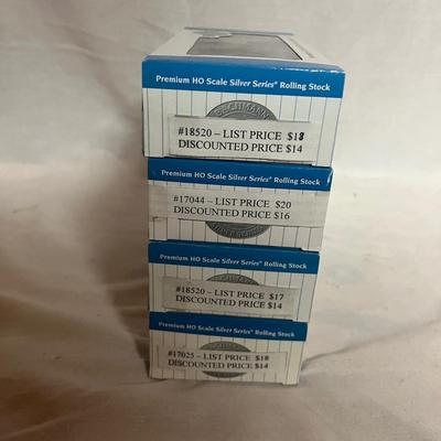 Over 20 Bachmann HO Silver Series Box Cars & More(W-MG)