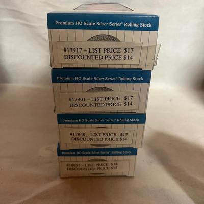 Over 20 Bachmann HO Silver Series Box Cars & More(W-MG)