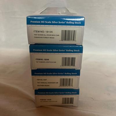 Over 20 Bachmann HO Silver Series Box Cars & More(W-MG)