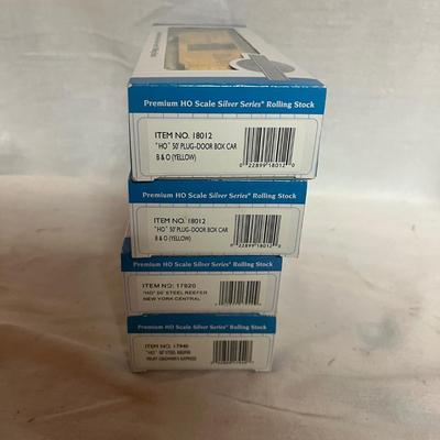 Over 20 Bachmann HO Silver Series Box Cars & More(W-MG)