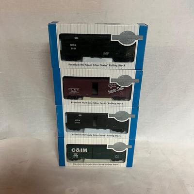 Over 20 Bachmann HO Silver Series Box Cars & More(W-MG)