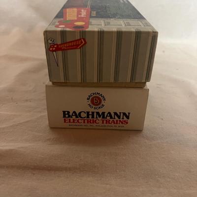 Over 20 Bachmann HO Silver Series Box Cars & More(W-MG)