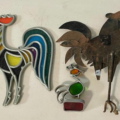 Sale Photo Thumbnail #1178: Includes stained glass, metal and plastic roosters.
