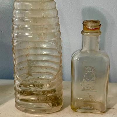 Sale Photo Thumbnail #1923: Includes wine, cider and medicine bottles.
