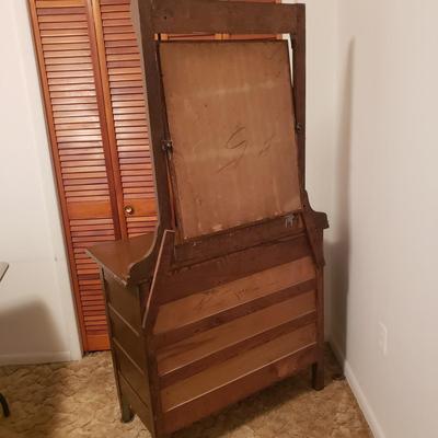 Four Drawer Dresser With Mirror (B2-KD)